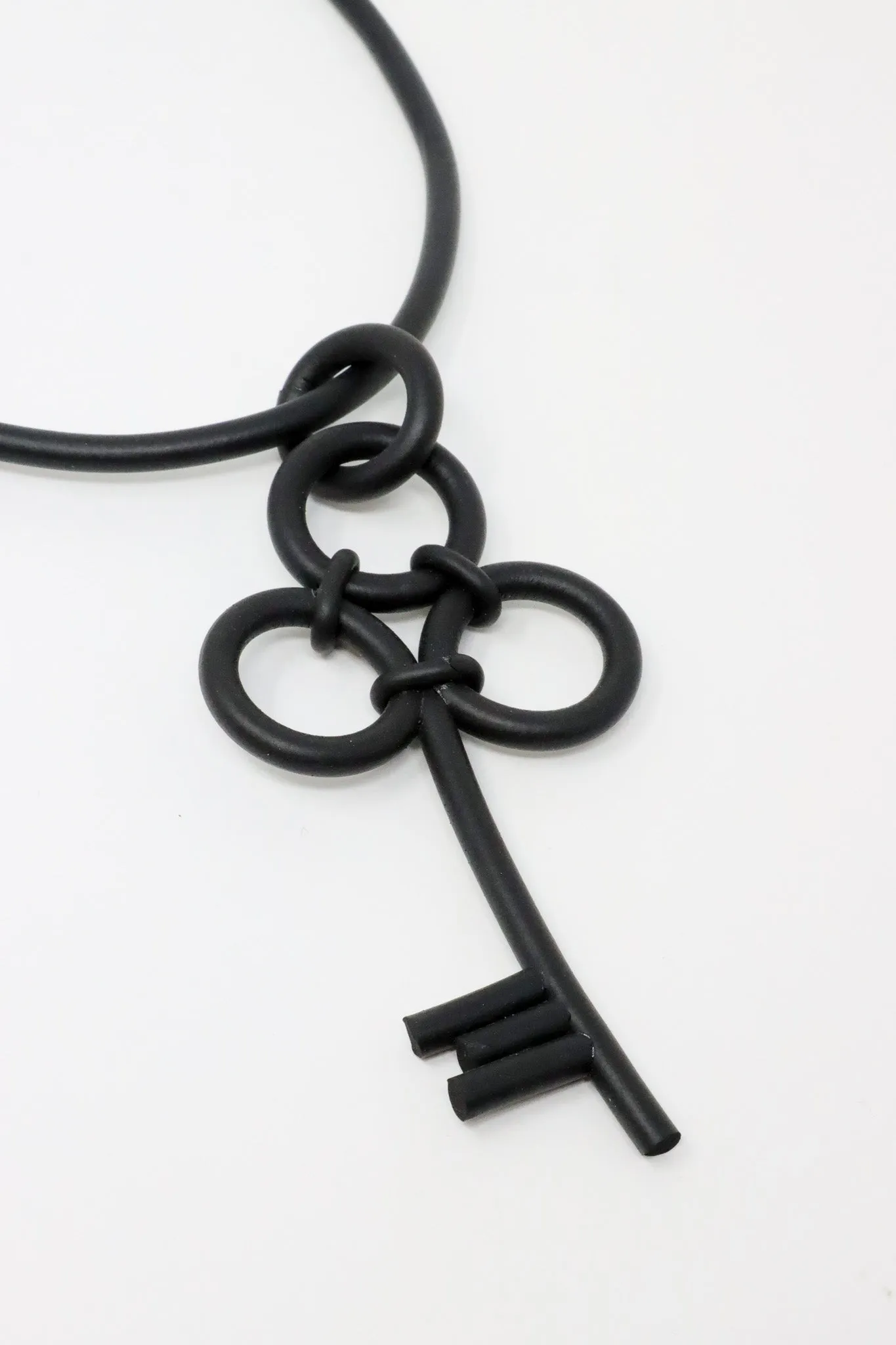 MIKAs Antique Key Necklace (3 styles)