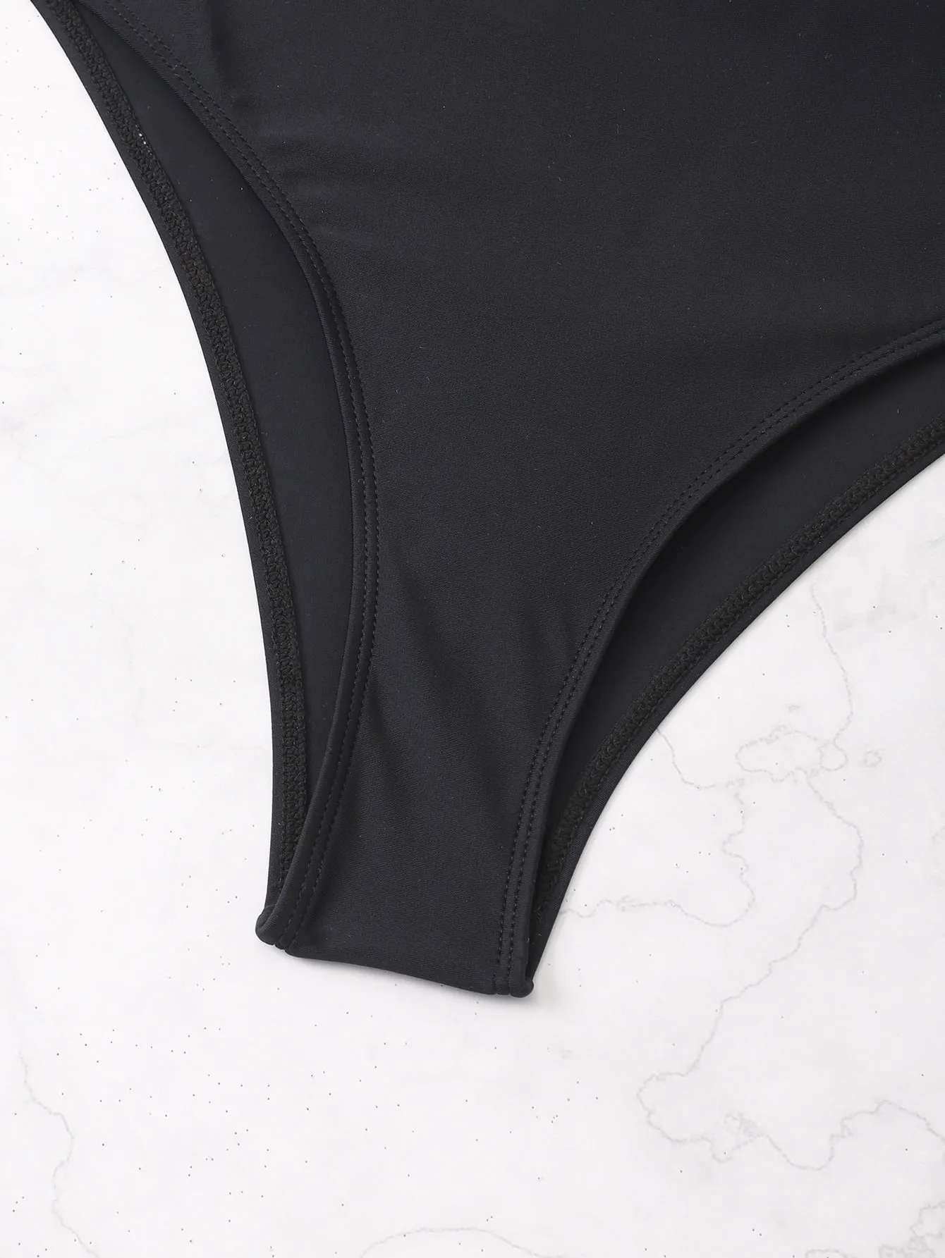 Scallop Trim Cut-out Push Up One Piece Swimsuit
